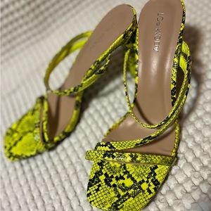 Top Moda Black & Neon Green Snakeskin Mule Sandals